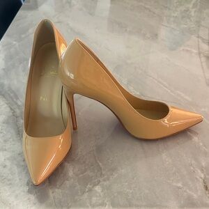 Christian Louboutin Beige Patent Leather Heels